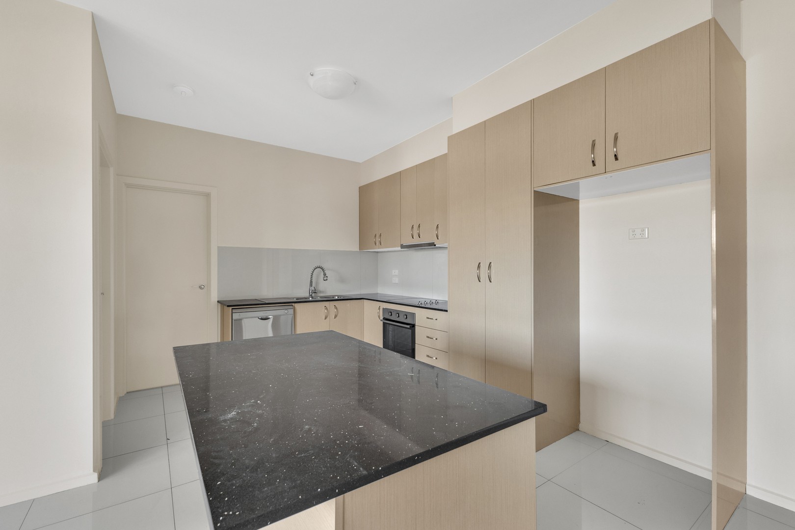 5/3 Market Street, Dandenong, VIC 3175, Dandenong - Thumbnail 3