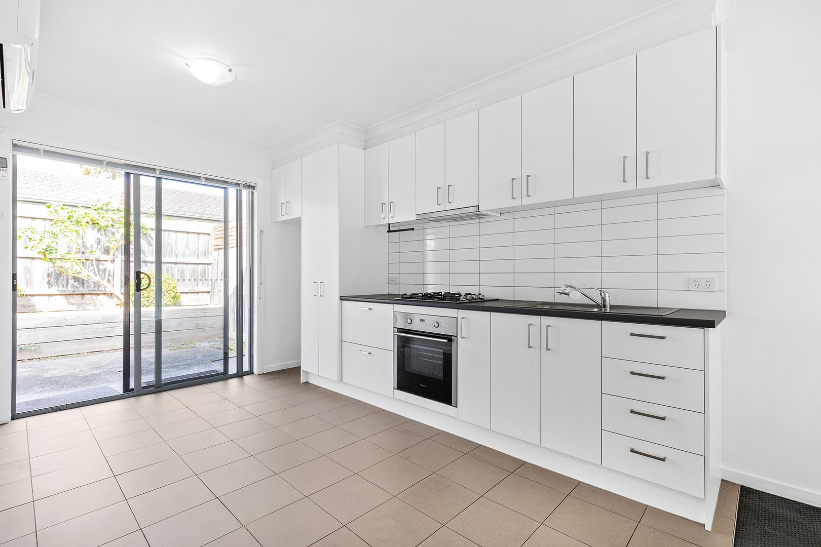 5/33 Dandenong East Road, Frankston, VIC 3199, Frankston - Thumbnail 4