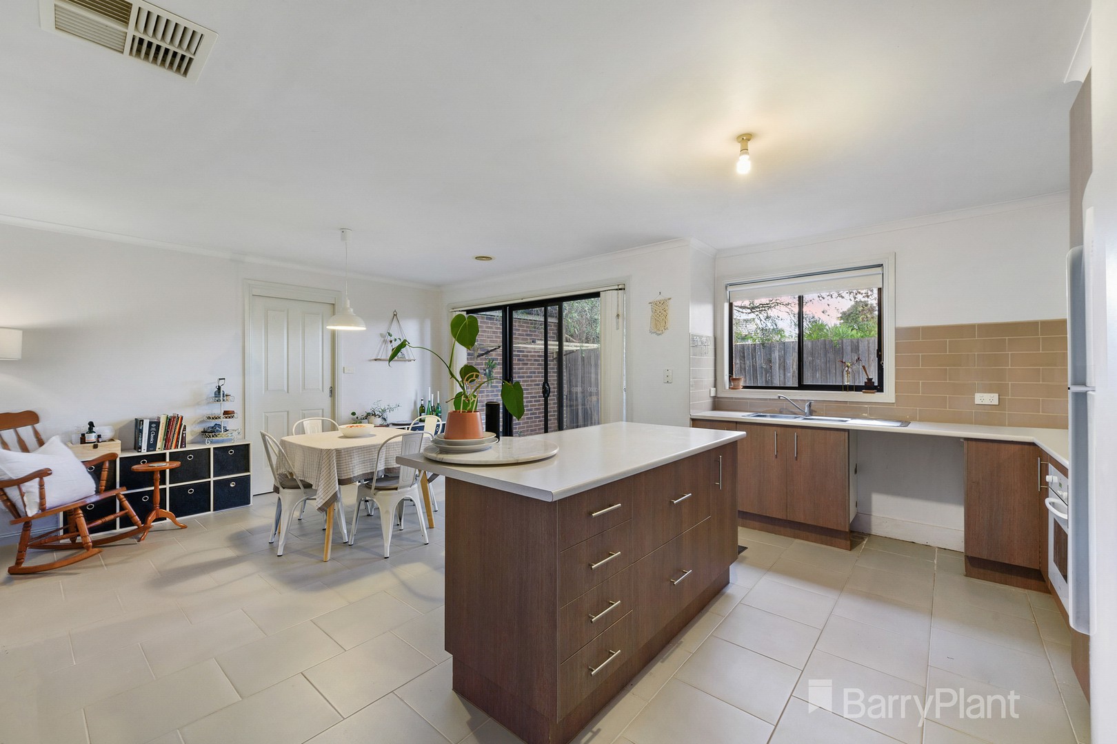 5/43 Acacia Crescent Melton South, Melton, VIC 3337, Melton - Thumbnail 4