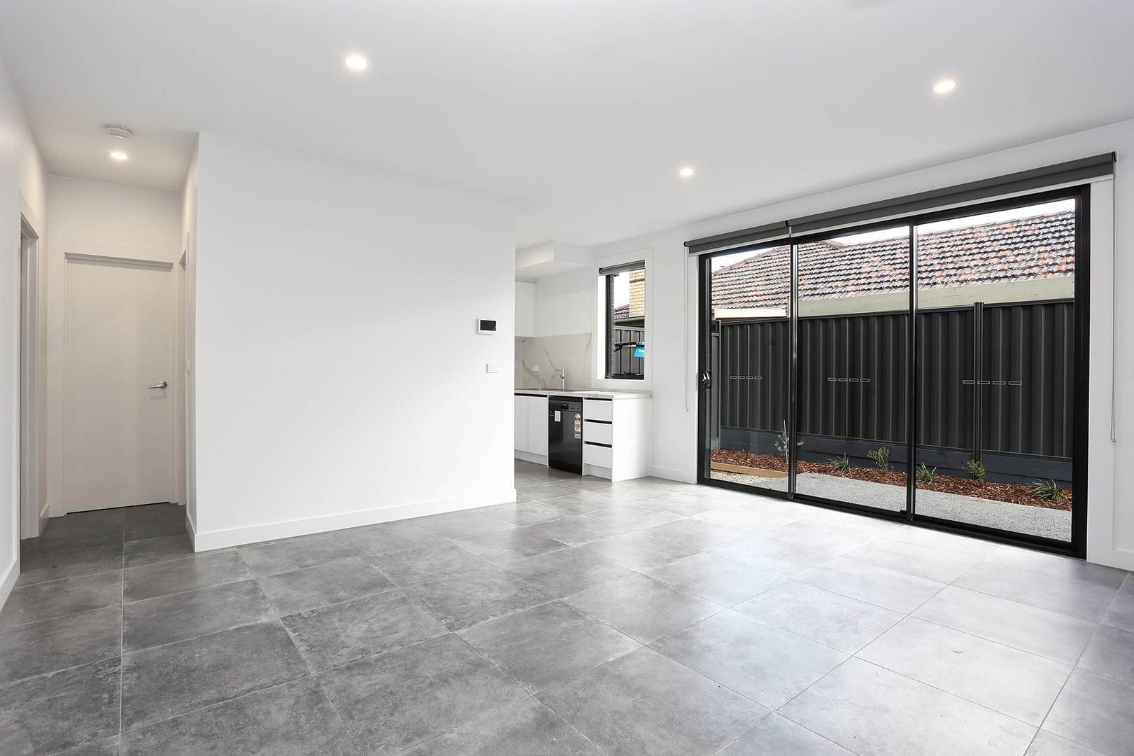 5/6 MacKinnon Grove, Glenroy, VIC 3046, Glenroy - Thumbnail 3