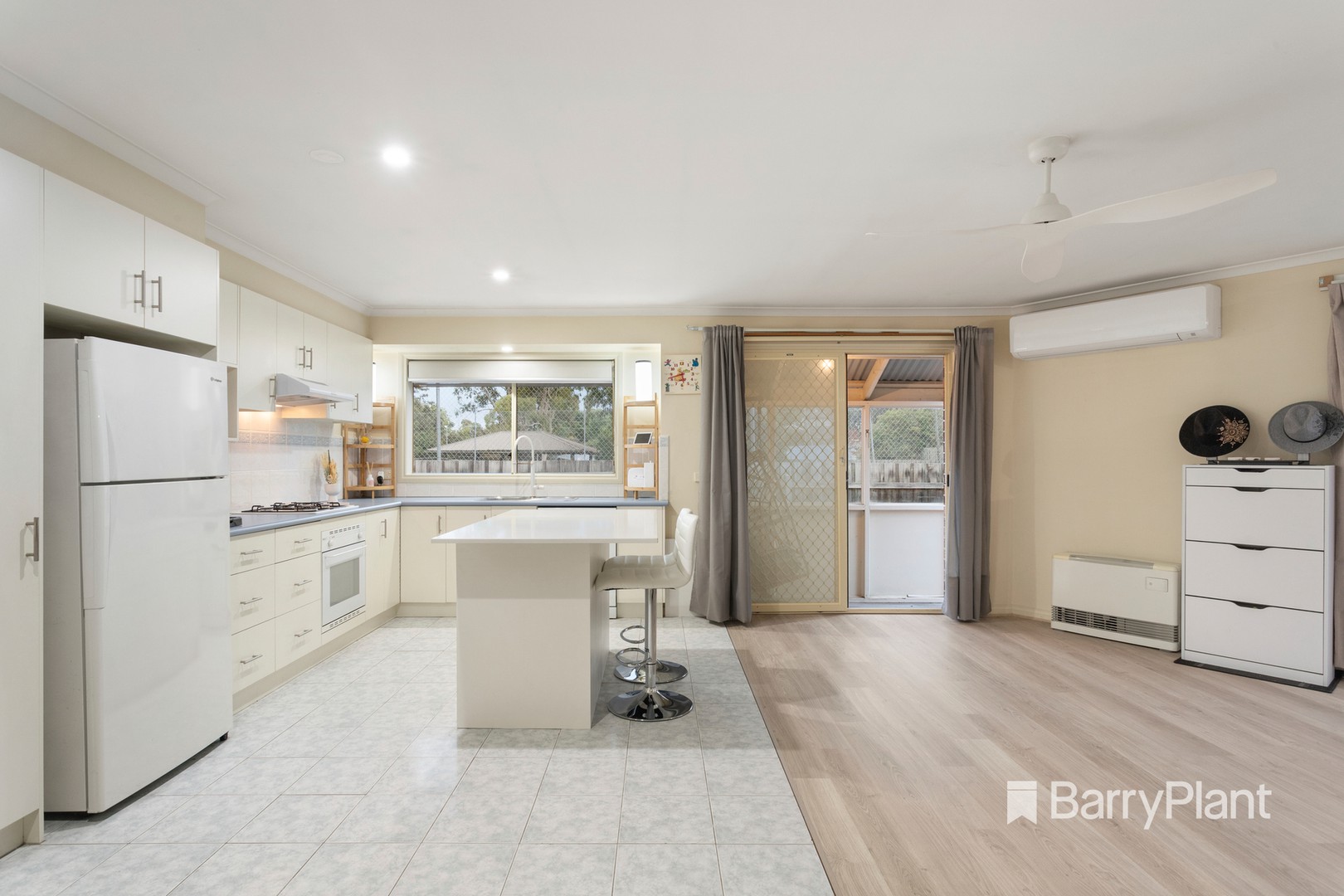 5/6 Parrs Road, Croydon, VIC 3136, Glen Oak - Thumbnail 4