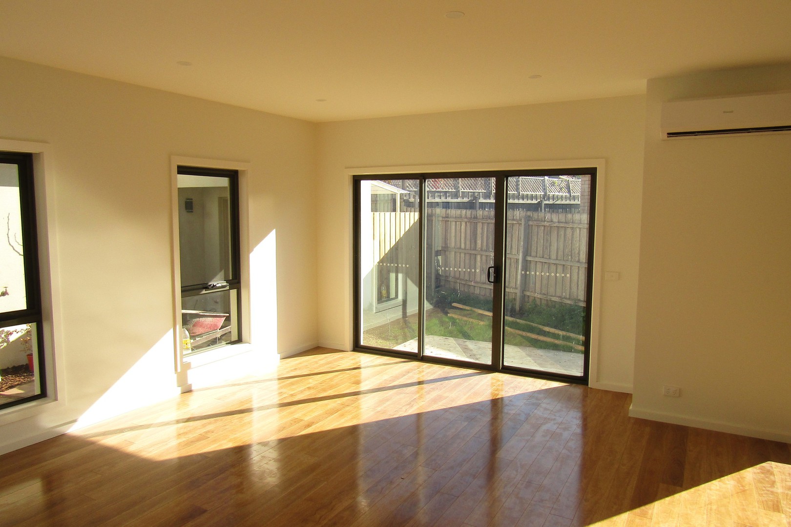 5/64 Andrews Avenue, Reservoir, VIC 3073, Reservoir - Thumbnail 3