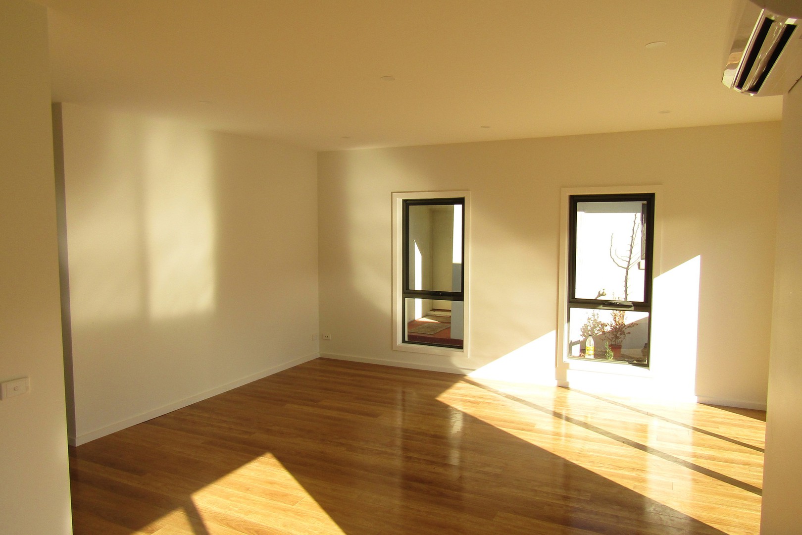 5/64 Andrews Avenue, Reservoir, VIC 3073, Reservoir - Thumbnail 4