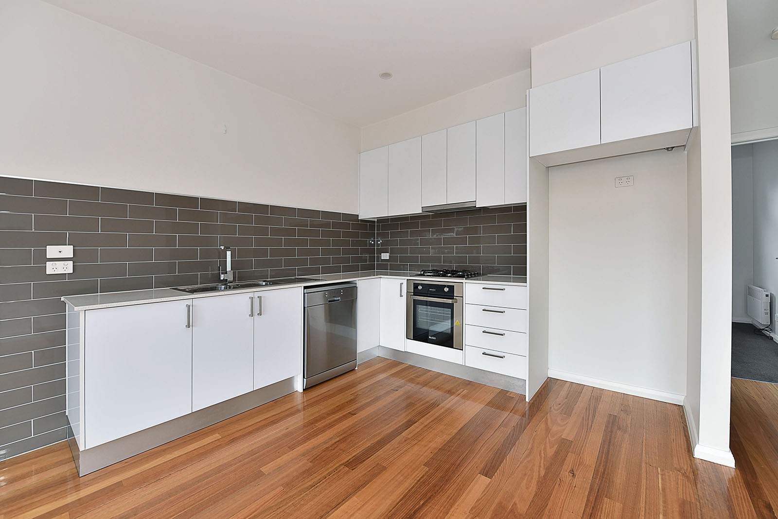 5/7  Elstone Court, Niddrie, VIC 3042, Niddrie - Thumbnail 4