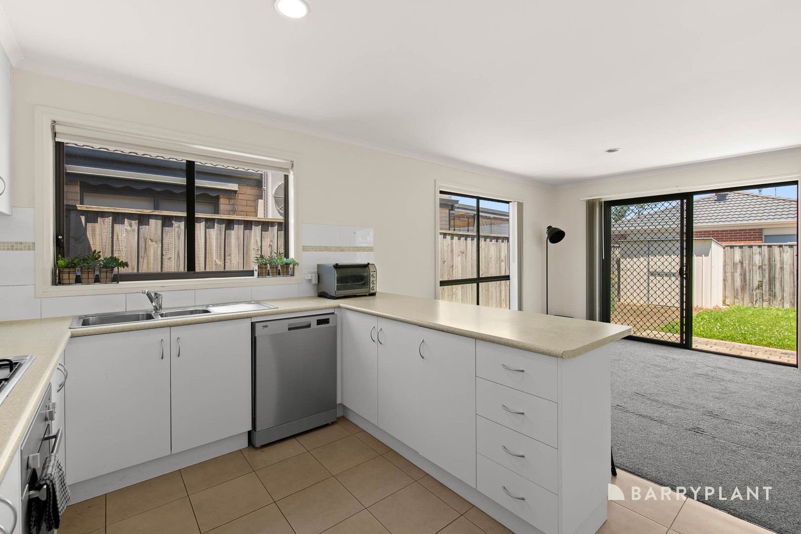 5/7 Syme Road, Pakenham, VIC 3810, Pakenham - Thumbnail 3