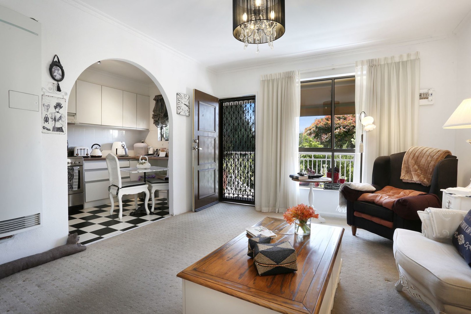 5/8 Heytesbury Street, Herne Hill, VIC 3218 - Thumbnail 2 - 31/03/2023