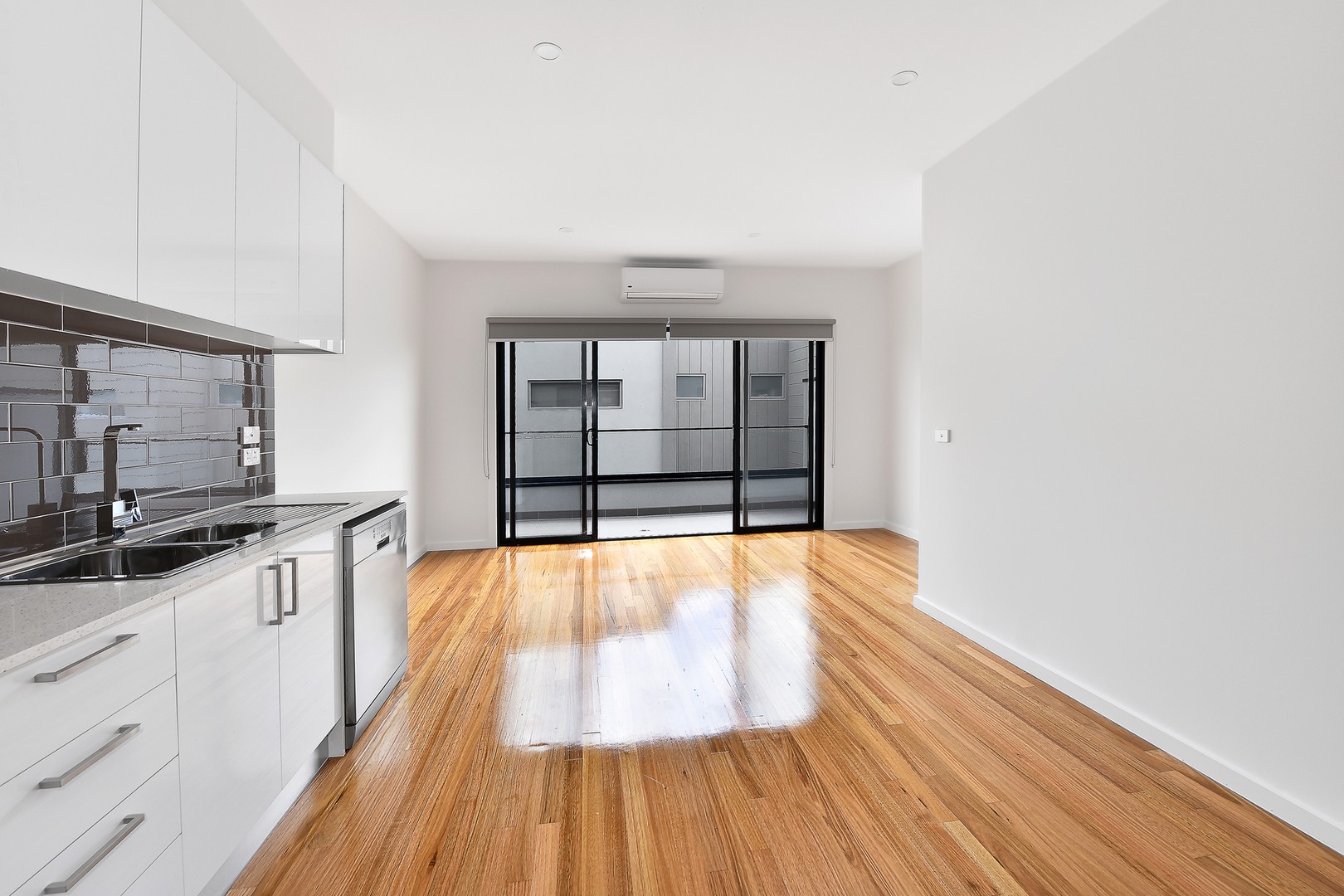 5/8 Lorensen Avenue, Coburg, VIC 3058, Coburg - Thumbnail 5