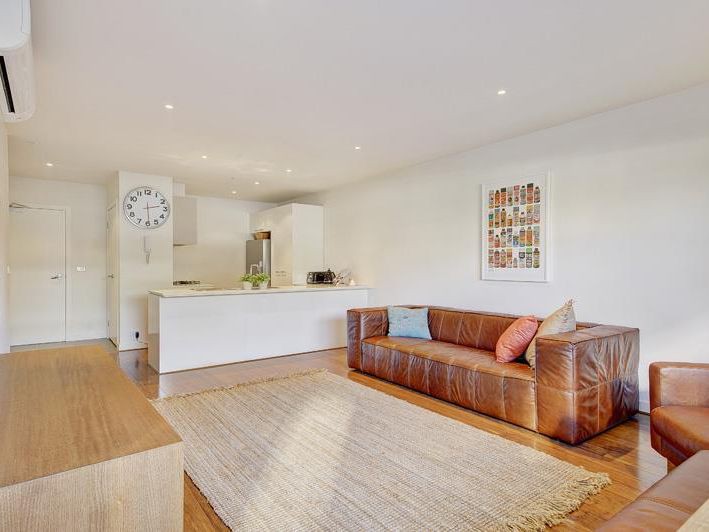 5/881 Doncaster Road, Doncaster East, VIC 3109 - Thumbnail 2 - 12/01/2024