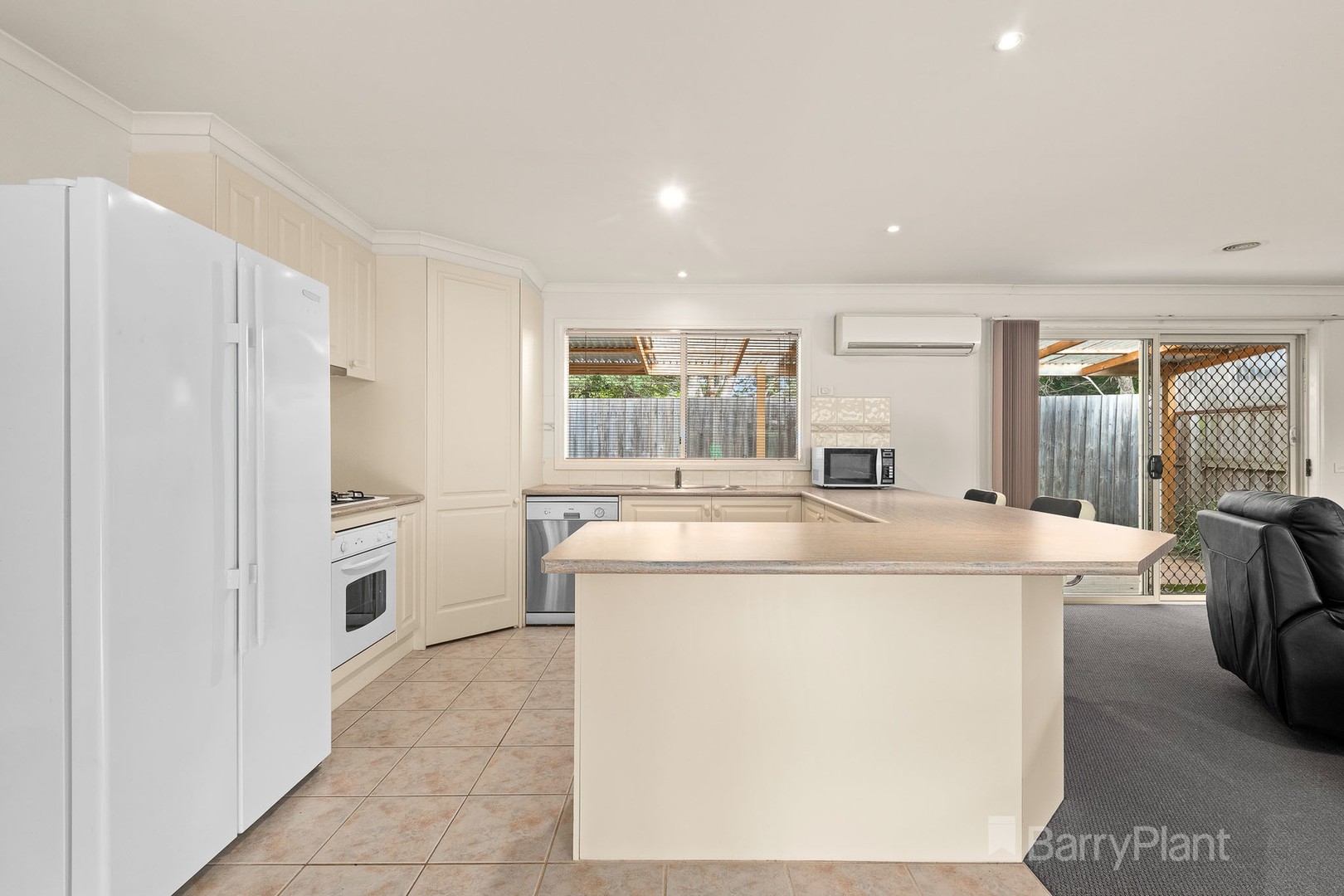 5/9 Henty Street, Pakenham, VIC 3810 - Thumbnail 2 - 11/04/2023