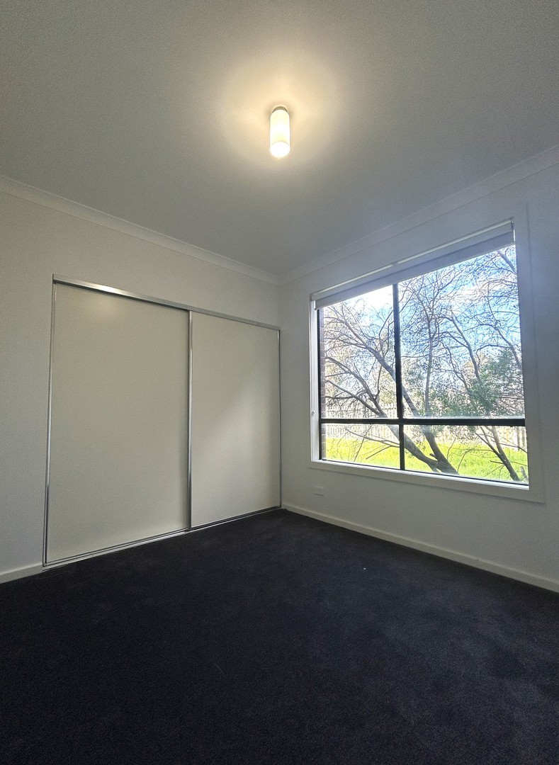 5/9 Petrea Place, Harkness, VIC 3337 - Thumbnail 1 - 03/09/2026