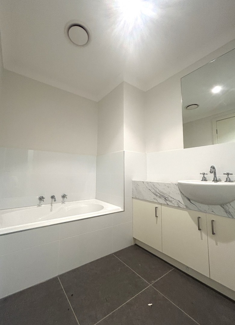 5/9 Petrea Place, Harkness, VIC 3337 - Thumbnail 2 - 03/09/2026