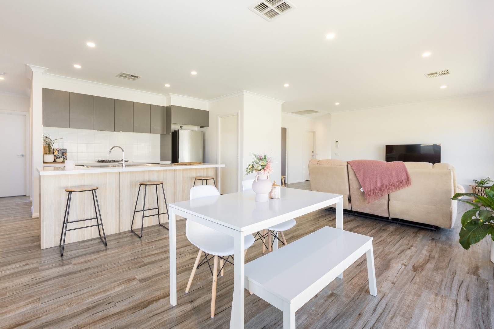 5/939 Karadoc Avenue, Irymple, VIC 3498, Irymple - Thumbnail 2