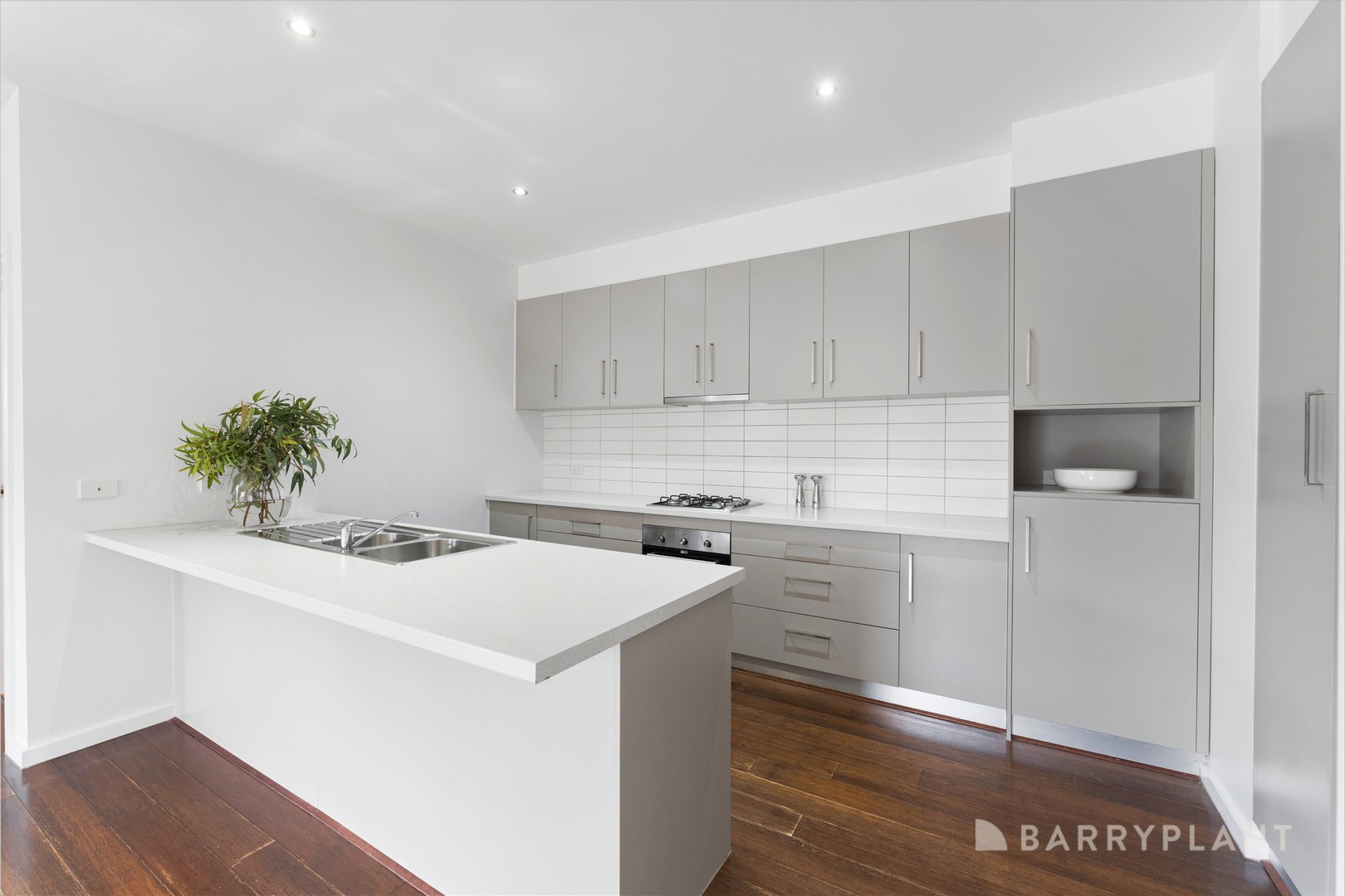 5 Adams Street, St Albans, VIC 3021 - Thumbnail 2 - 14/04/2026