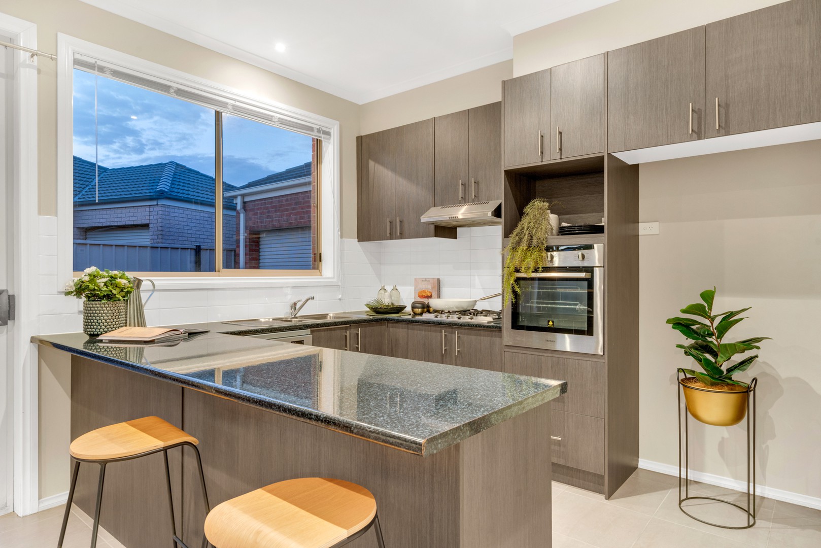 5 Ajana Drive, Craigieburn, VIC 3064, Craigieburn - Thumbnail 2
