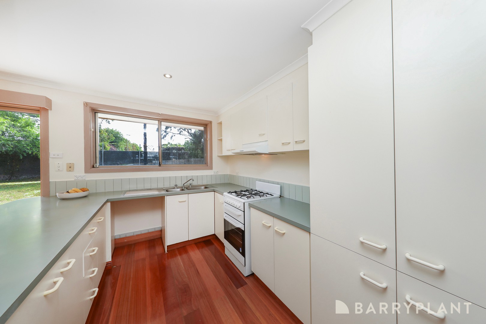 5 Appleby Court, Sunshine, VIC 3020, Sunshine - Thumbnail 3