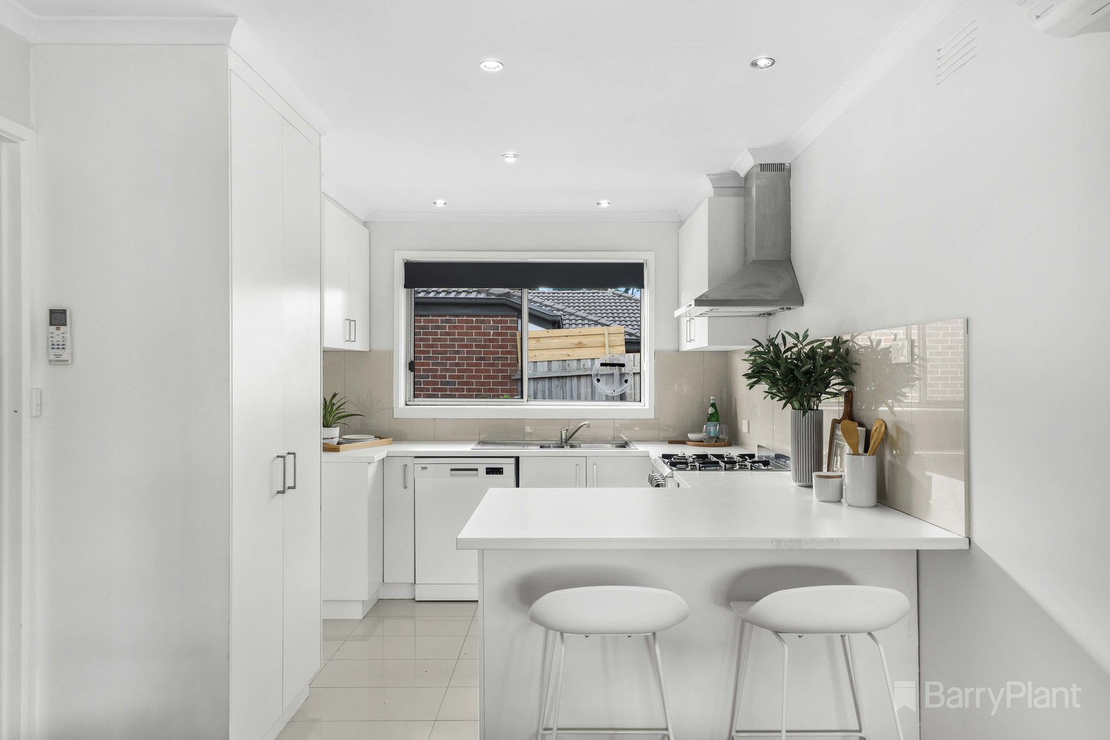 5 Araluen Drive, Croydon, VIC 3136, Croydon - Thumbnail 3