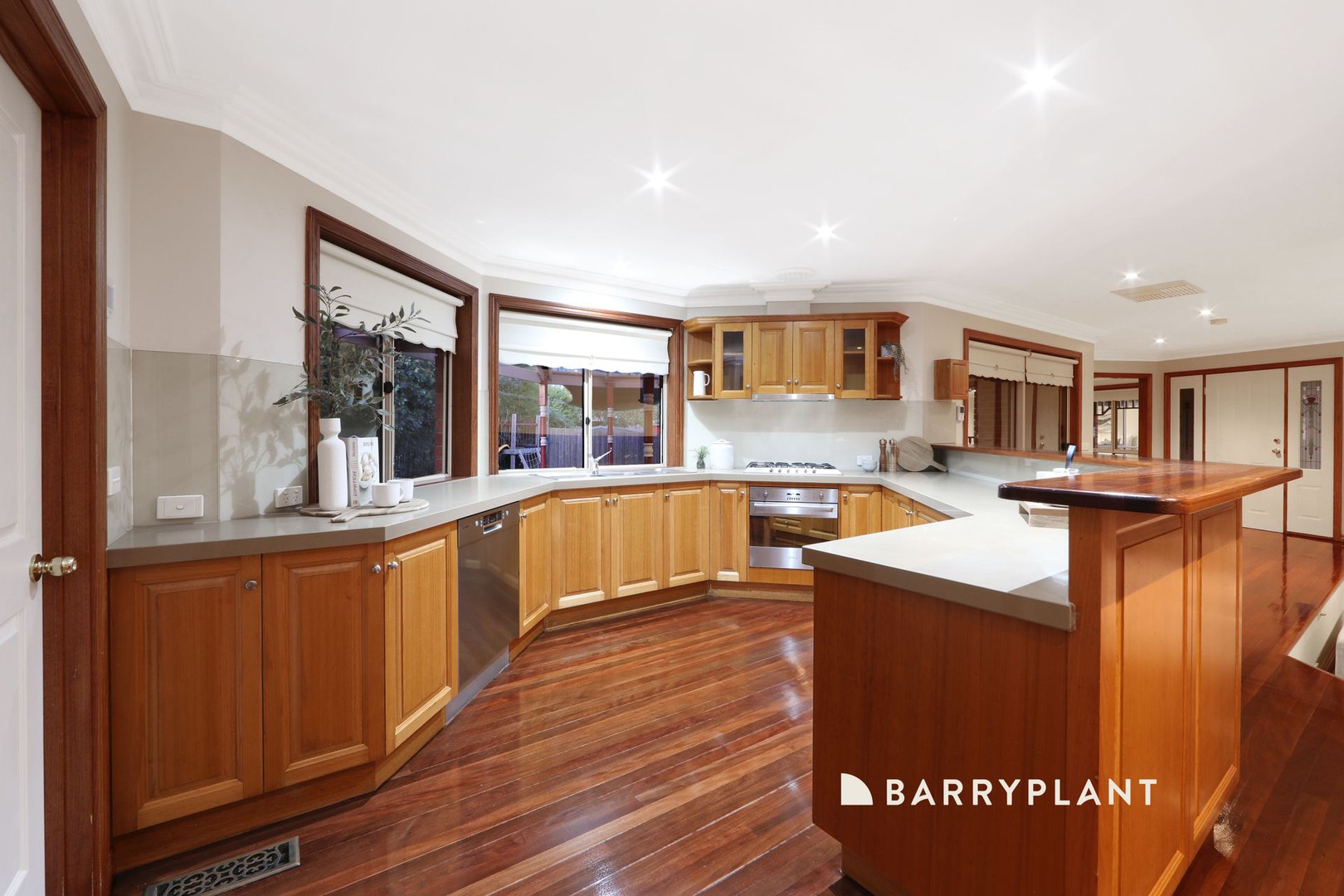 5 Ashbee Court, Rowville, VIC 3178, Rowville - Thumbnail 2