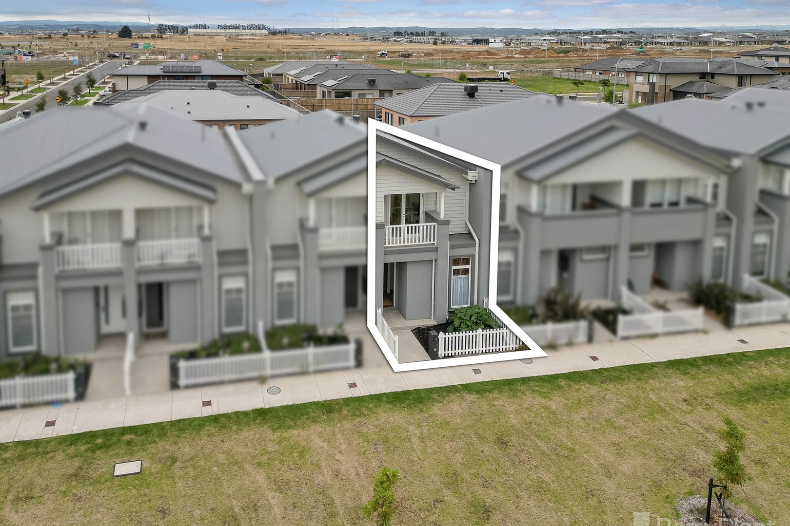 5 Atica Walk, Clyde North, VIC 3978, Clyde North - Thumbnail 3