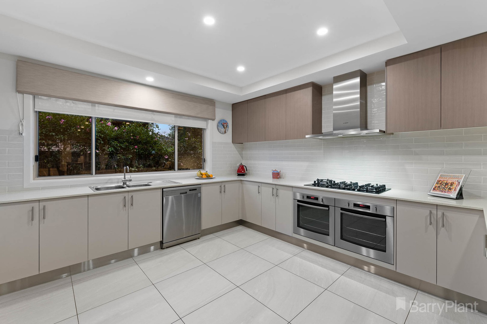 5 Bailey Place, Pakenham, VIC 3810, Pakenham - Thumbnail 3