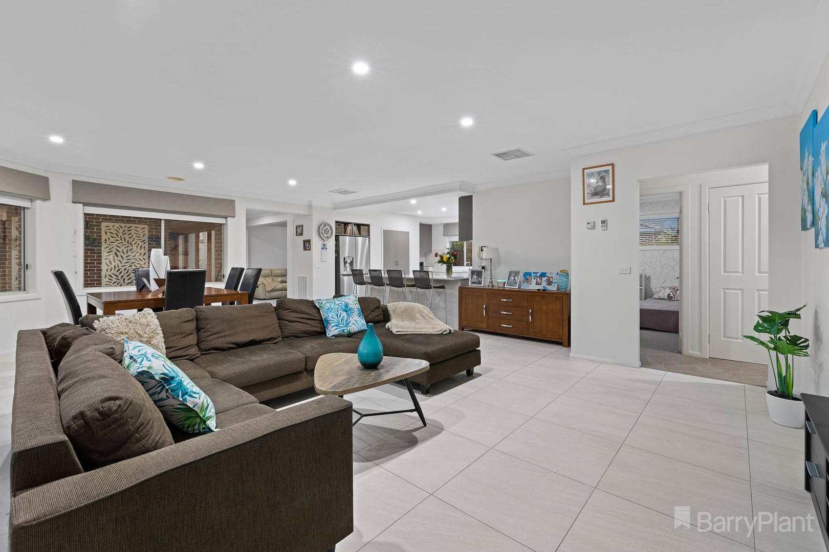 5 Bailey Place, Pakenham, VIC 3810, Pakenham - Thumbnail 5