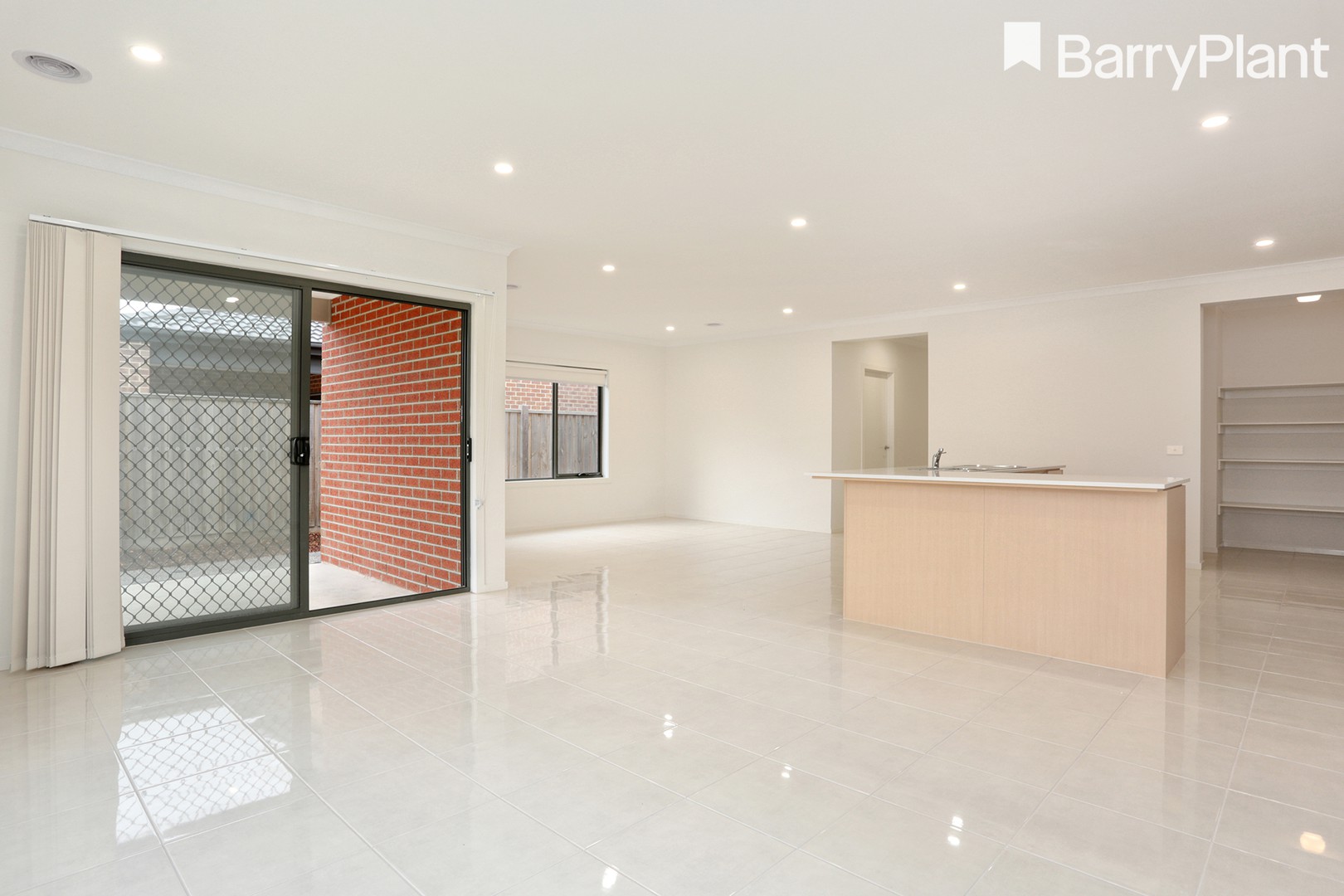 5 Baycrest Drive, Point Cook, VIC 3030, Point Cook - Thumbnail 2
