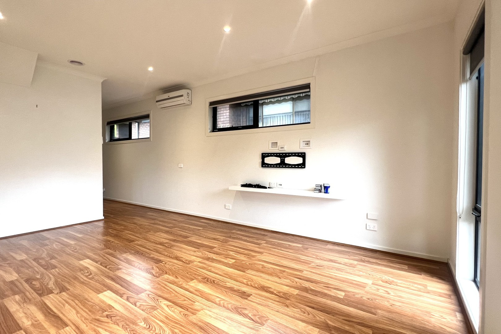 5 Bellevue Drive, Keilor Downs, VIC 3038, Keilor Downs - Thumbnail 4