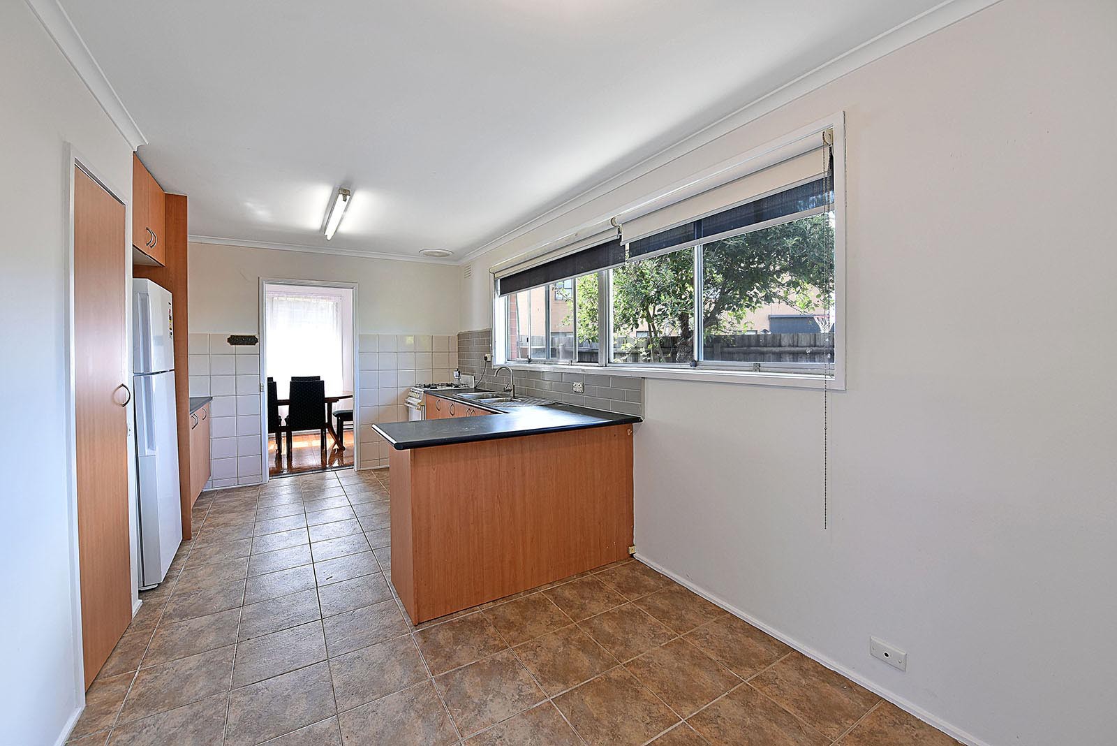 5 Belmont Pl, Gladstone Park, VIC 3043 - Thumbnail 2 - 06/03/2025