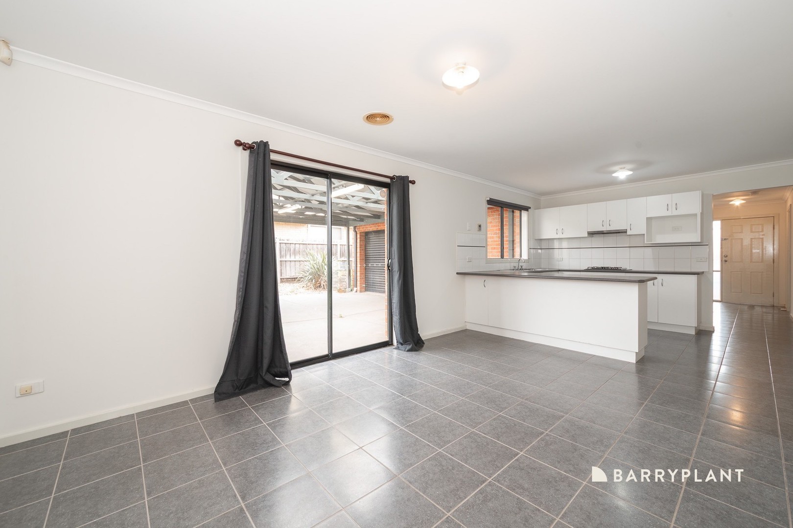 5 Benshaw Court, Hillside, VIC 3037, Hillside - Thumbnail 4
