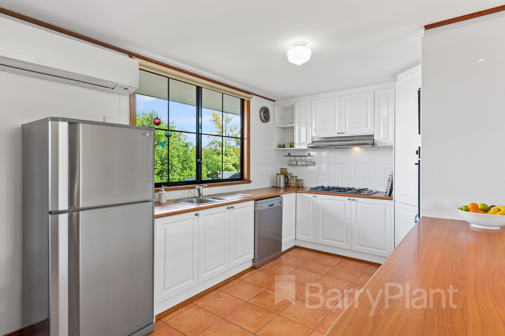 5 Beverley StreetScoresby, VIC 3179, Scoresby - Thumbnail 2