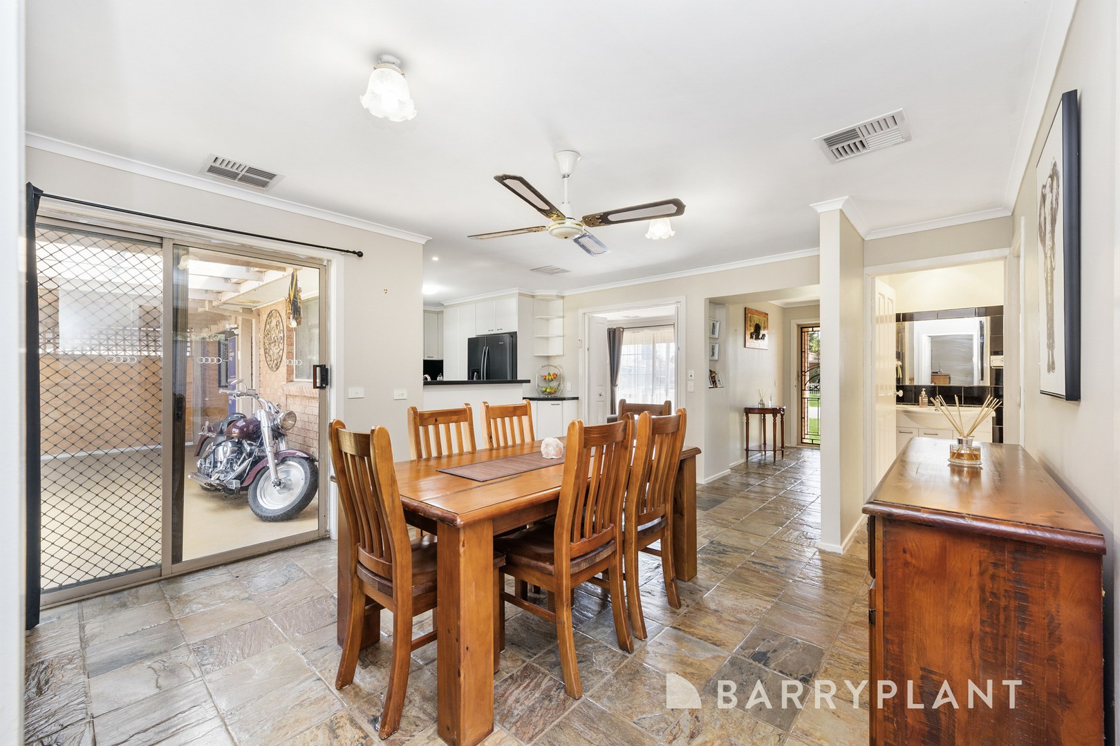 5 Bittern Court, Werribee, VIC 3030, Werribee - Thumbnail 3
