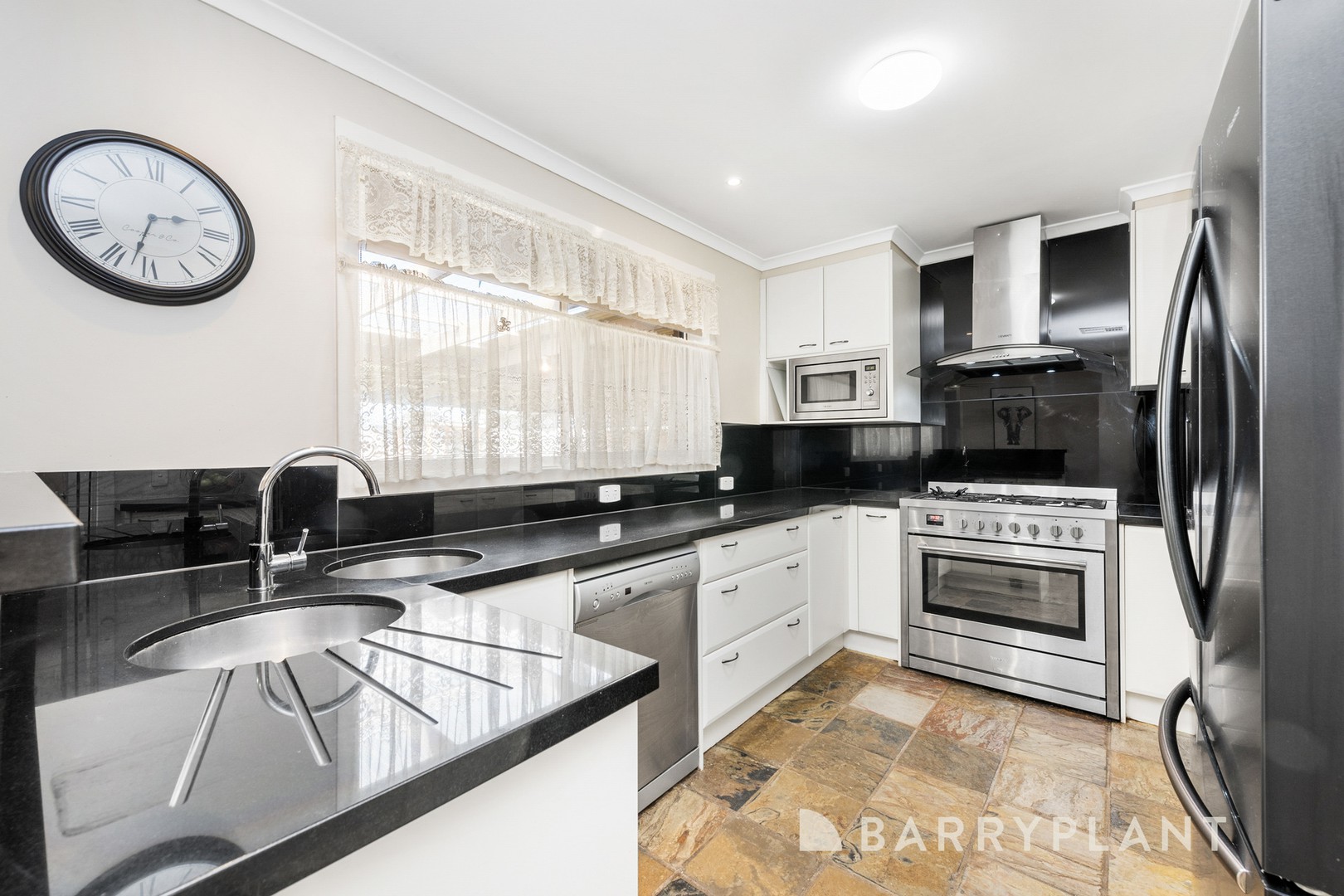 5 Bittern Court, Werribee, VIC 3030, Werribee - Thumbnail 5