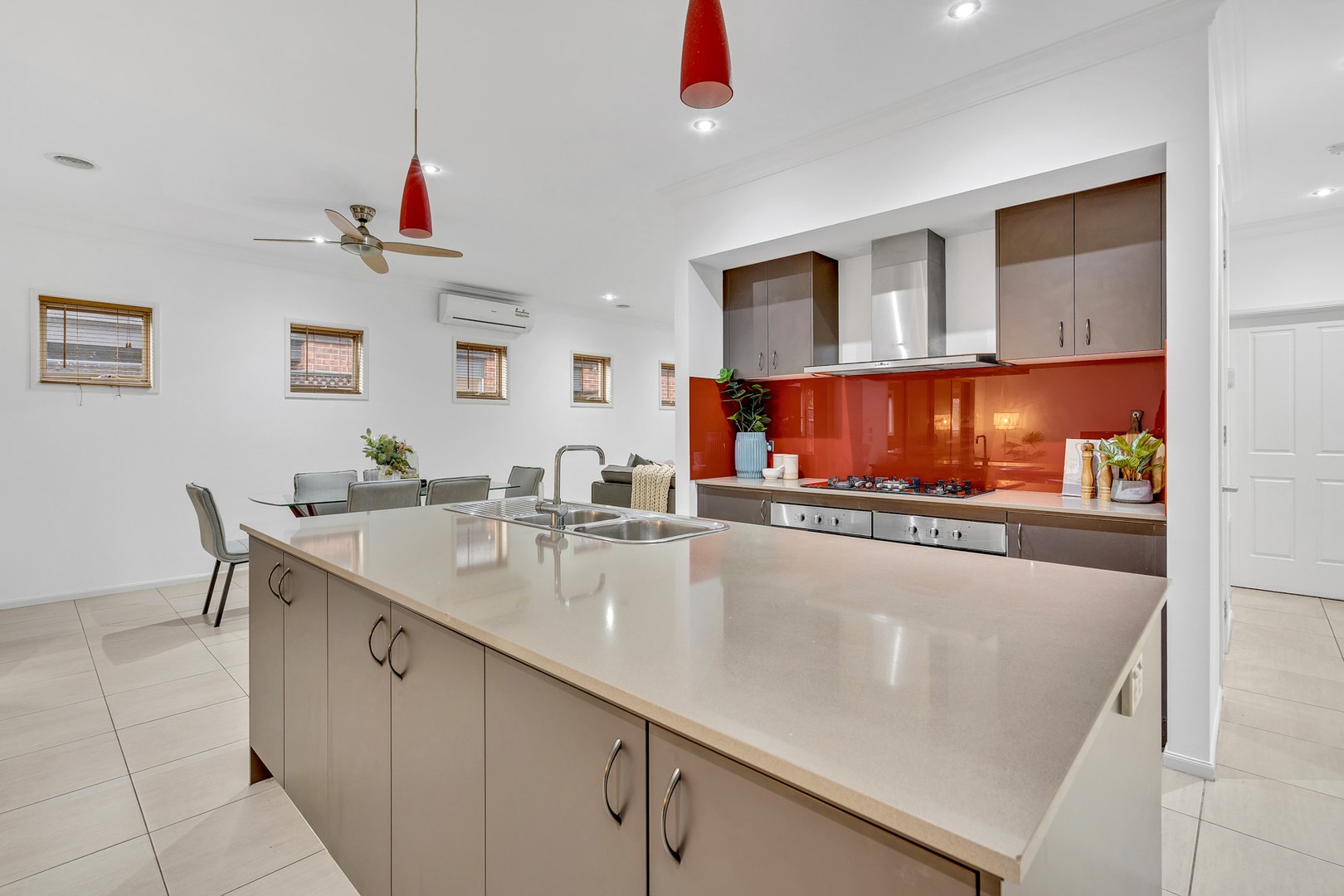 5 Blackrange Avenue, Craigieburn, VIC 3064, Craigieburn - Thumbnail 2