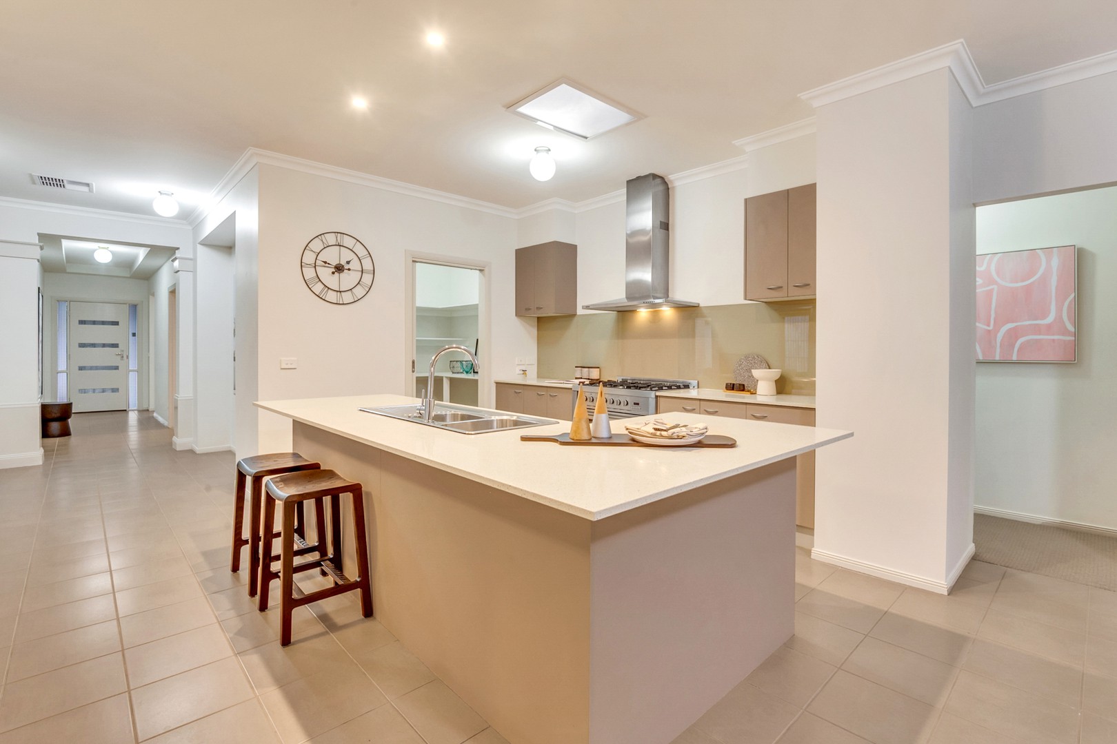 5 Blairgowrie Drive, Craigieburn, VIC 3064, Craigieburn - Thumbnail 2