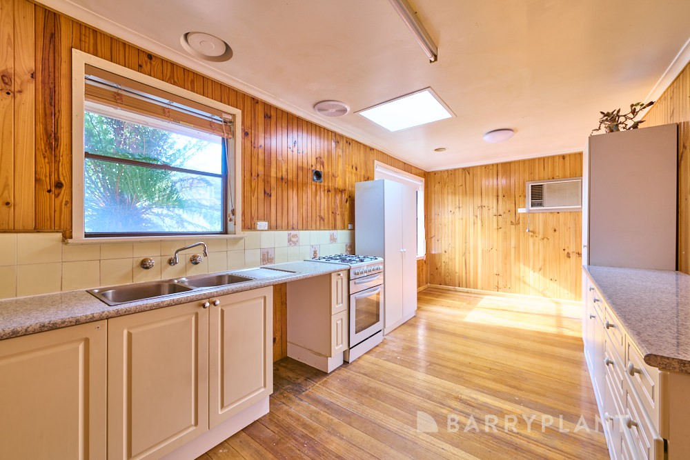 5 Booth Crescent, Dandenong North, VIC 3175 - Thumbnail 2 - 27/01/2026