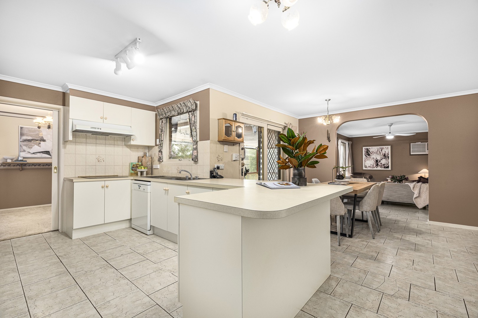 5 Bostock Court, Lysterfield, VIC 3156, Lysterfield - Thumbnail 5