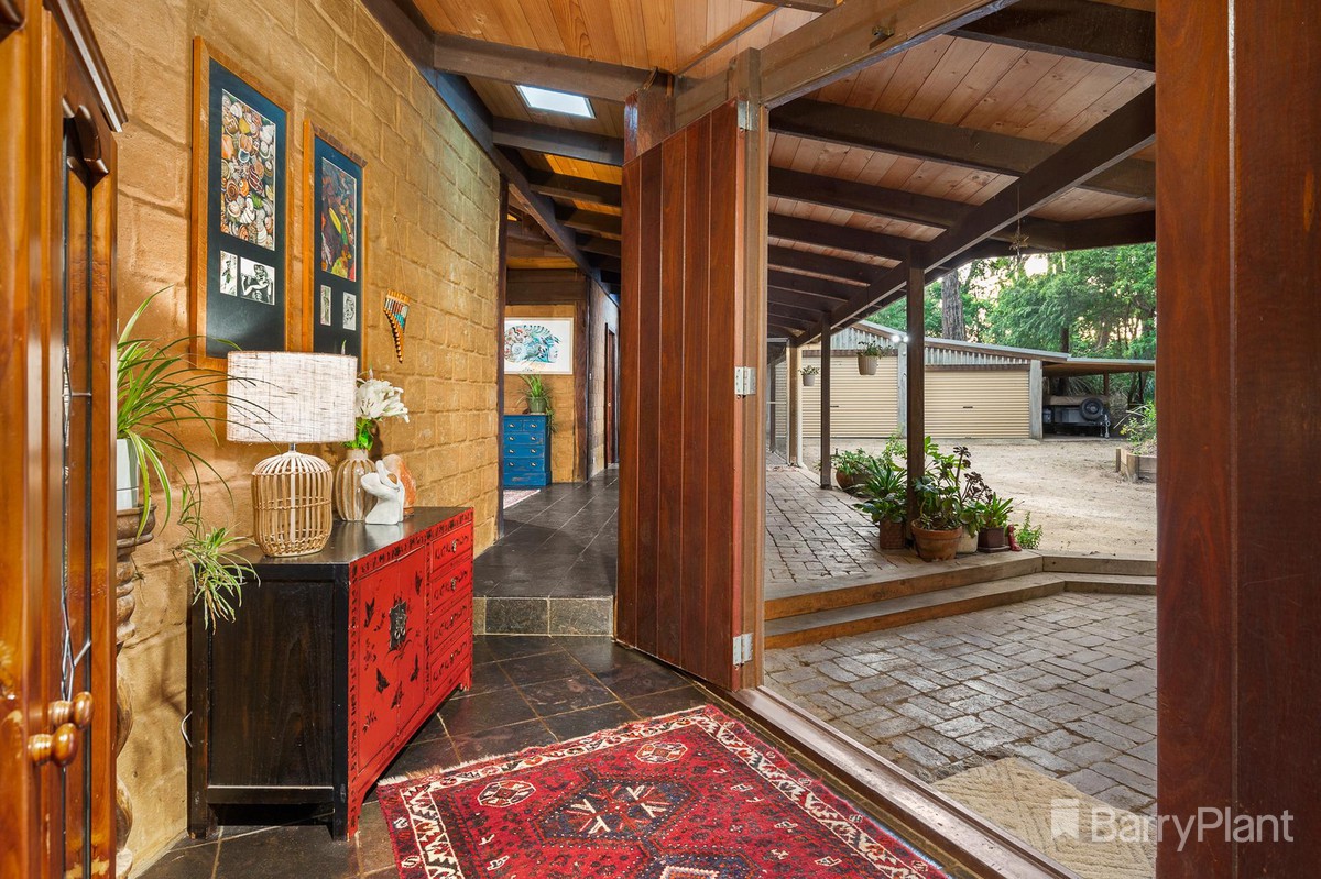 5 Bower Court, Emerald, VIC 3782 - Thumbnail 2 - 08/12/2021