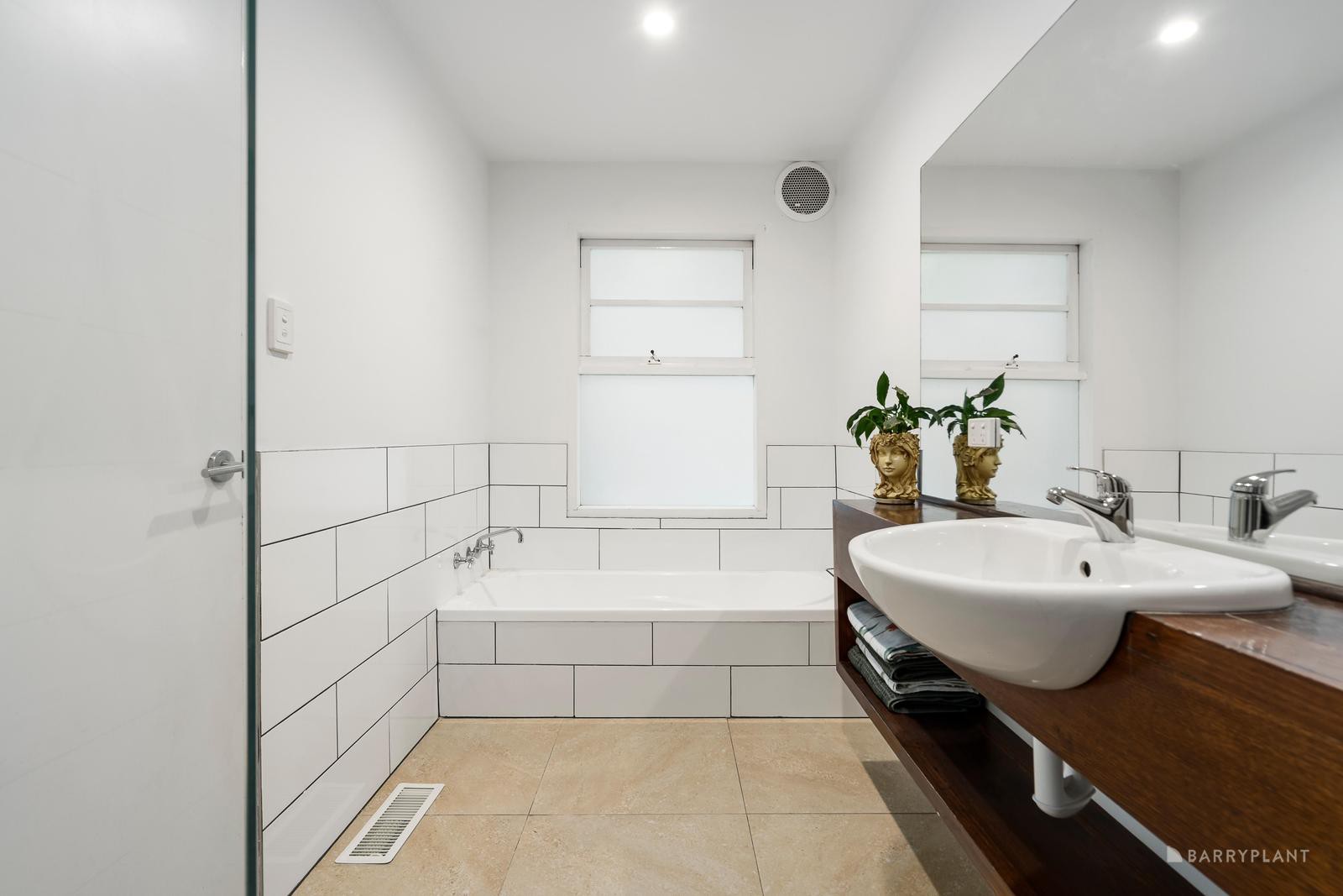5 Bridge Crescent, Montmorency, VIC 3094, Montmorency - Thumbnail 6