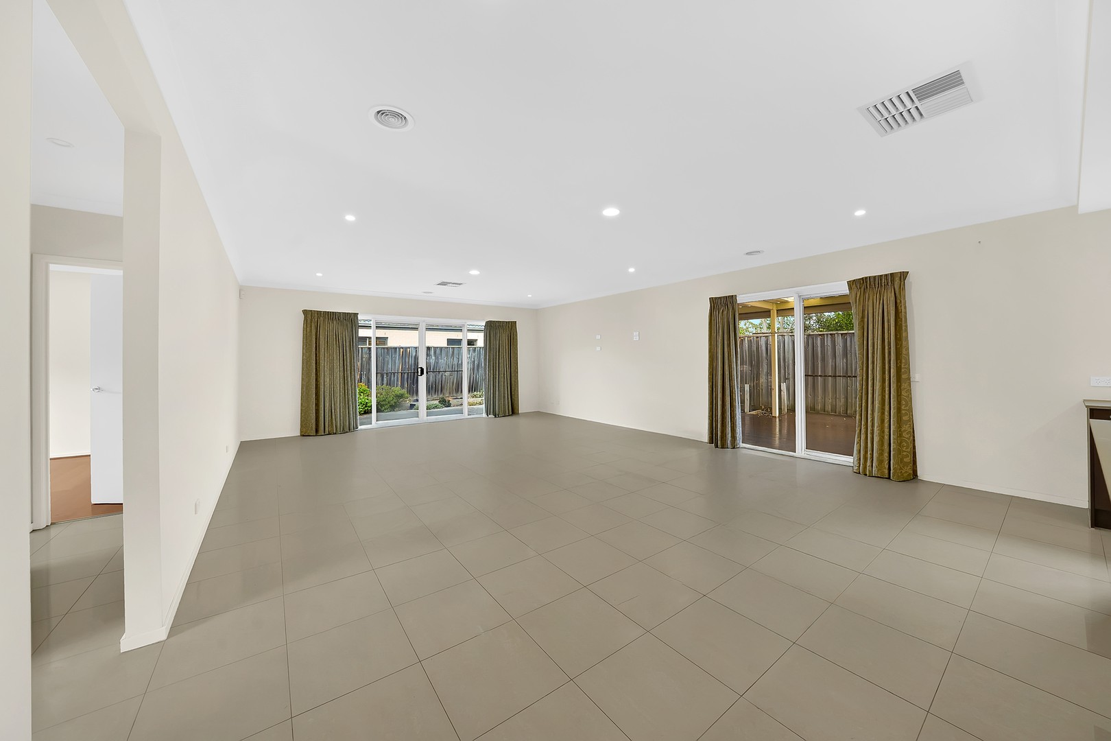5 Brindabella Green, Mernda, VIC 3754, Mernda - Thumbnail 4