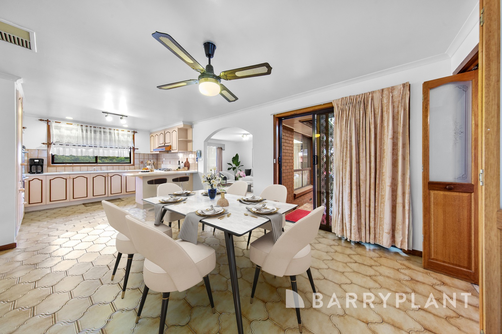 5 Burns Way, Delahey, VIC 3037, Delahey - Thumbnail 5