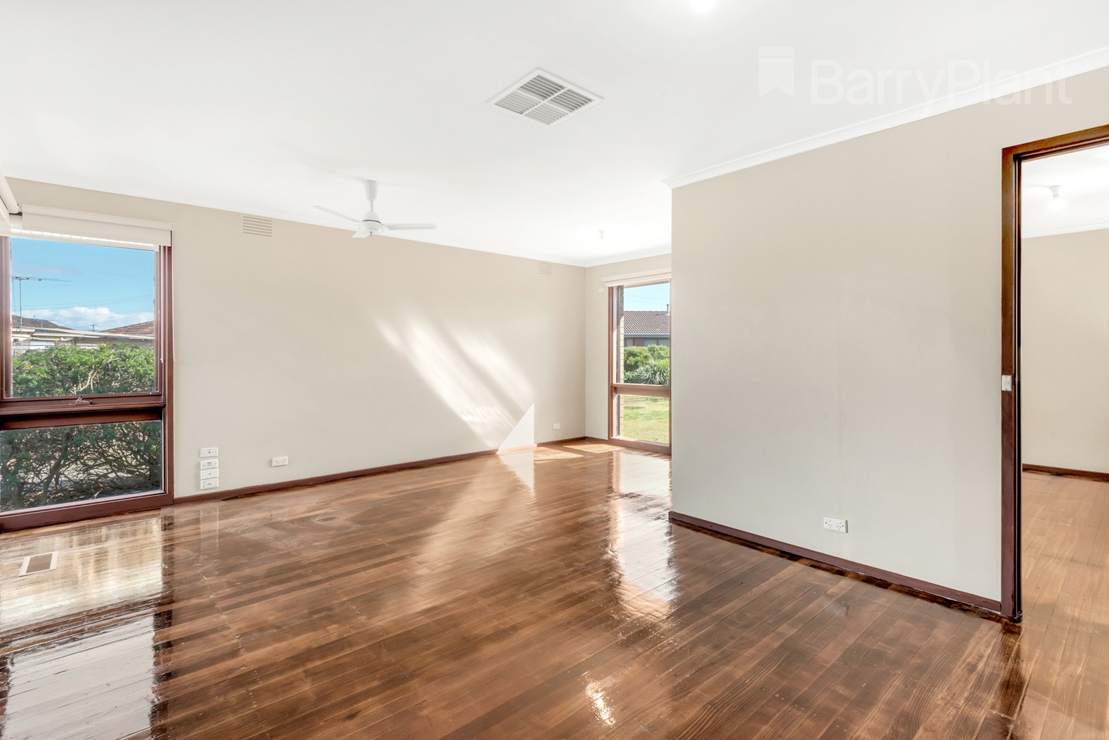 5 Cambridge Court, Thomastown, VIC 3074 - Thumbnail 2 - 08/09/2026