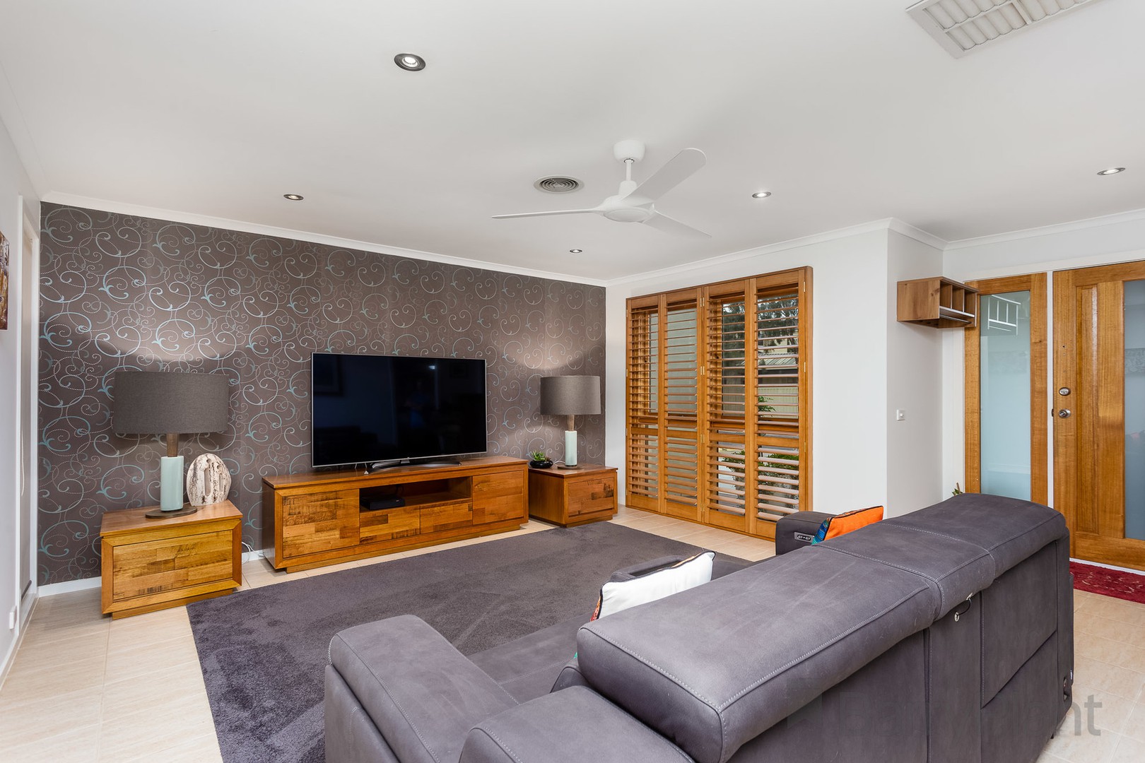 5 Catalina Court, Point Cook, VIC 3030, Point Cook - Thumbnail 2