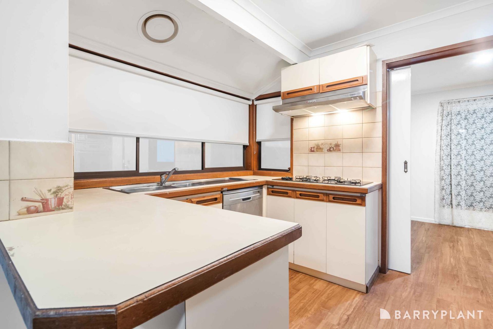 5 Centenary Court, Kings Park, VIC 3021, Kings Park - Thumbnail 3