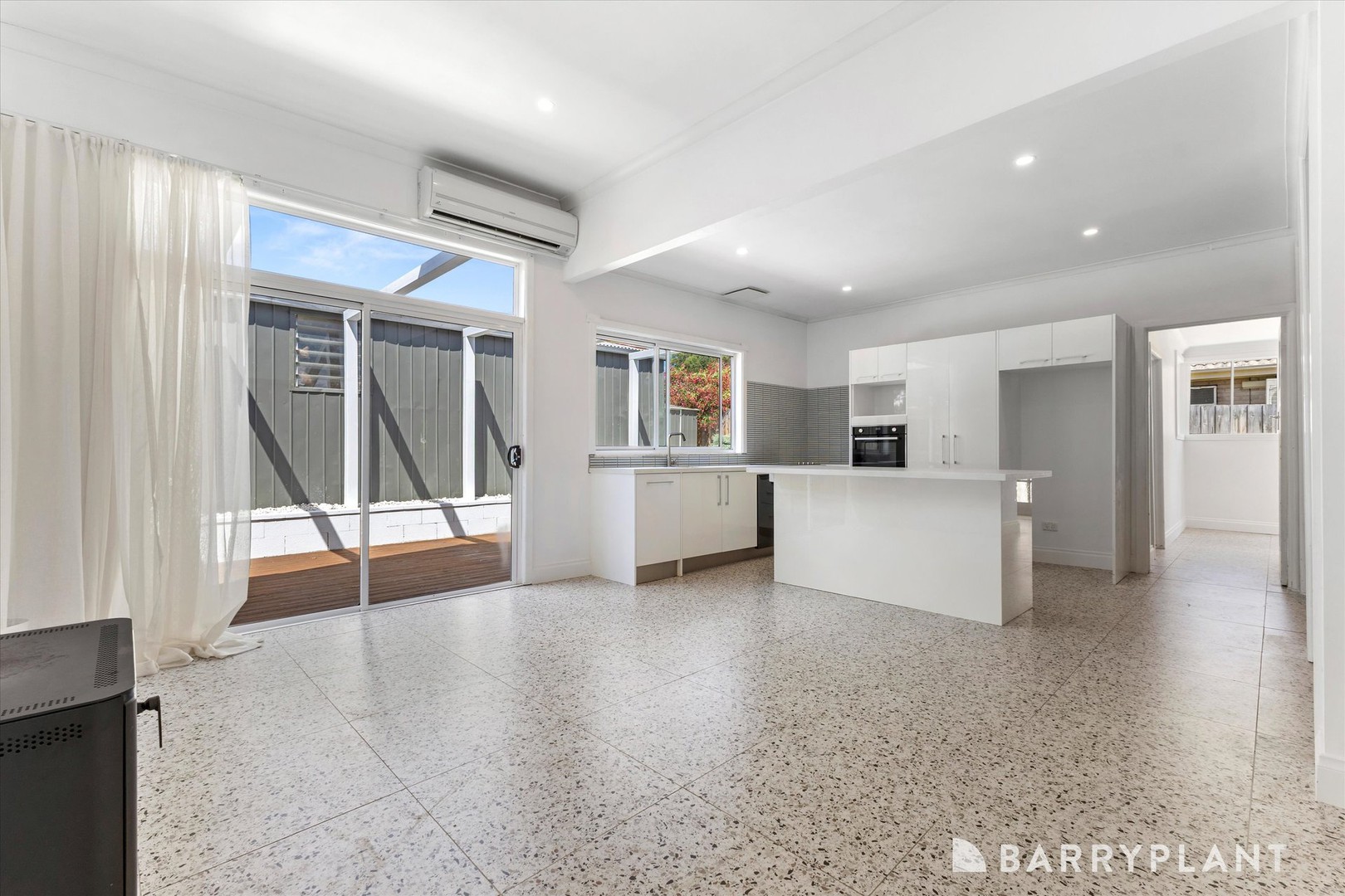 5 Cherylnne Crescent, Kilsyth, VIC 3137 - Thumbnail 2 - 18/02/2026