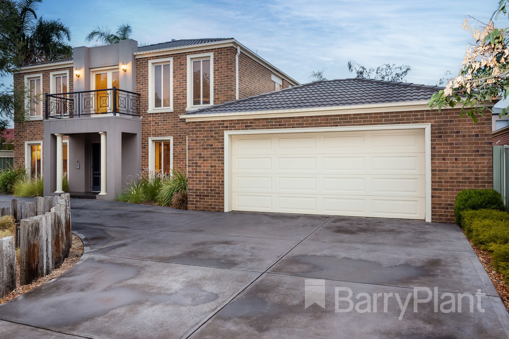 5 Chester Close, Point Cook, VIC 3030, Point Cook - Thumbnail 2
