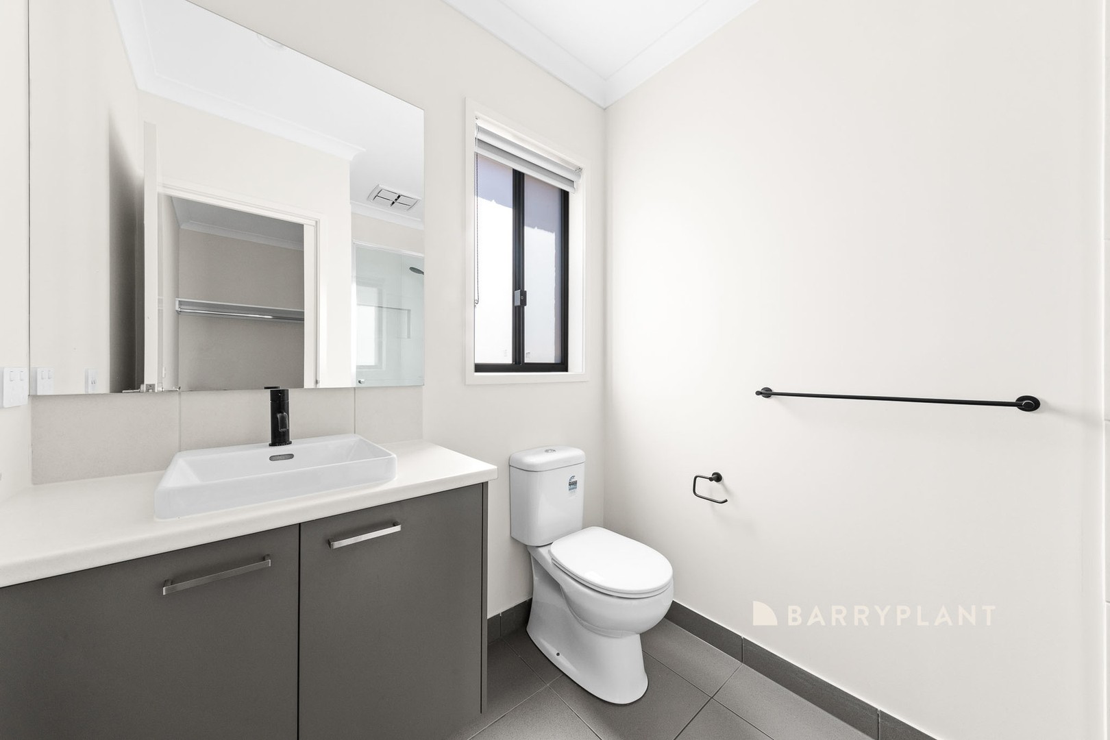 5 Chittagong Drive, Clyde North, VIC 3978, Clyde North - Thumbnail 3