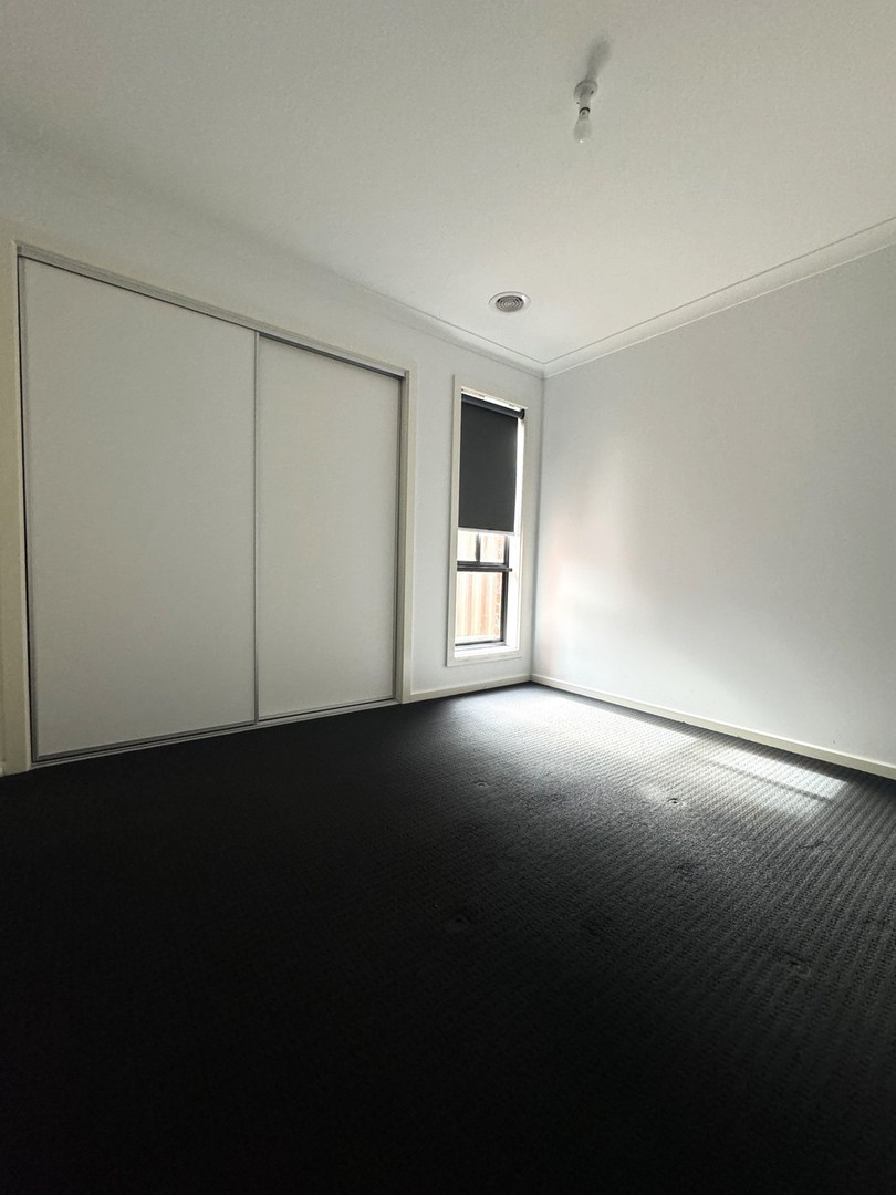 5 Cinnabar Way, Cobblebank, VIC 3338, Cobblebank - Thumbnail 5