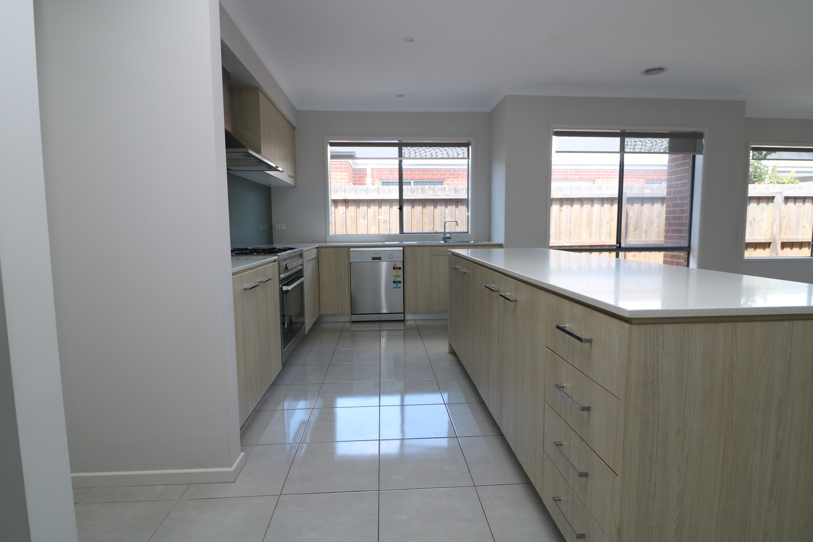 5 Cloudbreak Street, Armstrong Creek, VIC 3217, Armstrong Creek - Thumbnail 2