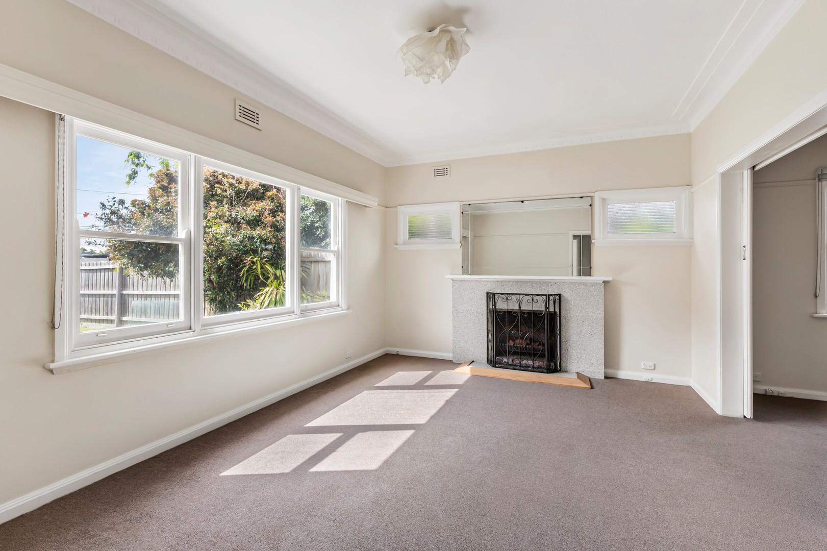 5 Coleman Court, Cheltenham, VIC 3192, Cheltenham - Thumbnail 3