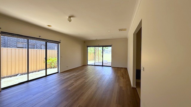 5 Cook Street, Caroline Springs, VIC 3023 - Thumbnail 2 - 05/03/2026