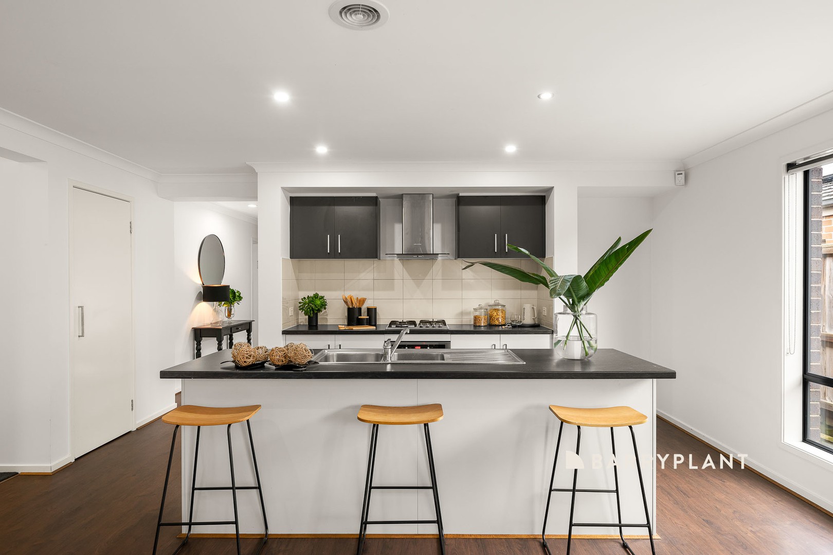 5 Coolana Drive, Clyde North, VIC 3978 - Thumbnail 2 - 05/08/2026